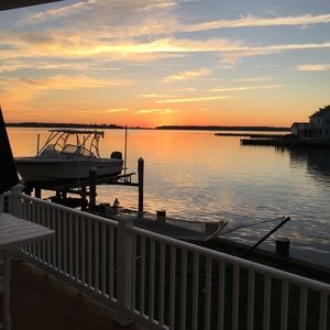 Meet your Posher, Mekia